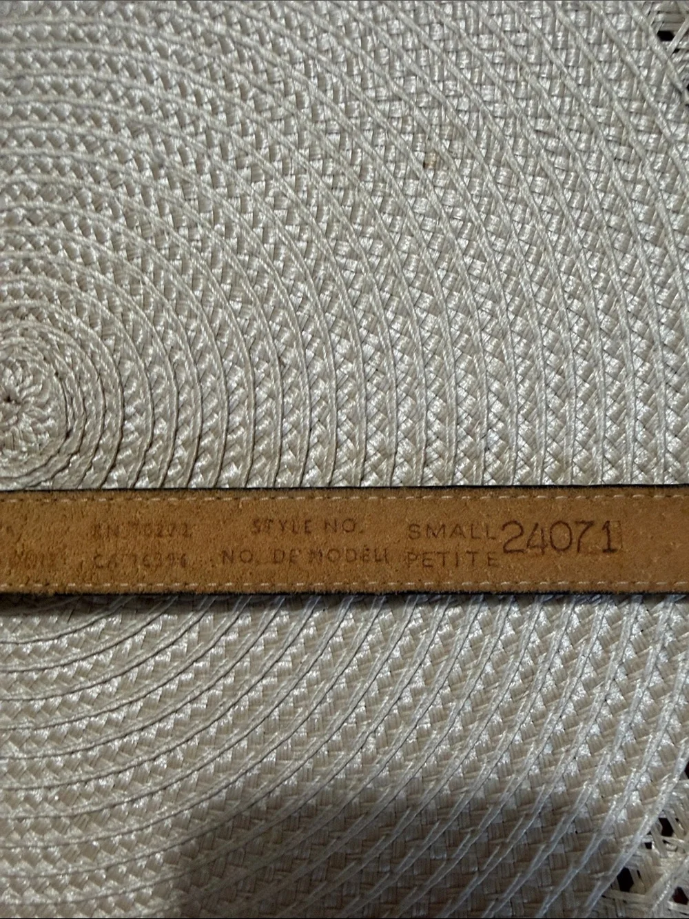 Vintage 1990 Liz Claiborne leather belt